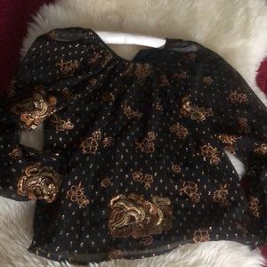 Women’s blouse